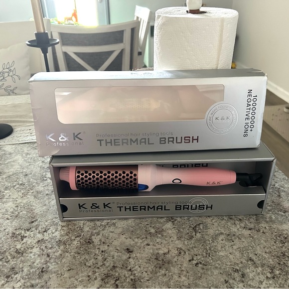 K&K Thermal Brush Curling Iron Brush - Picture 2 of 5
